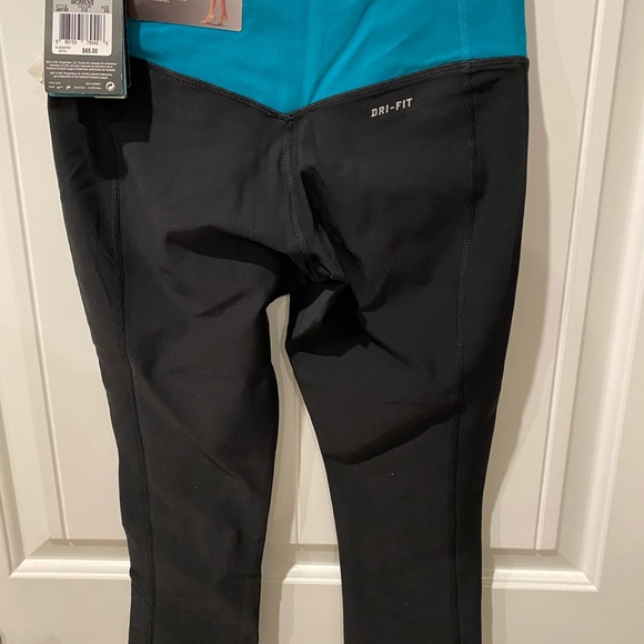 Nike leggings - Picture 7 of 10